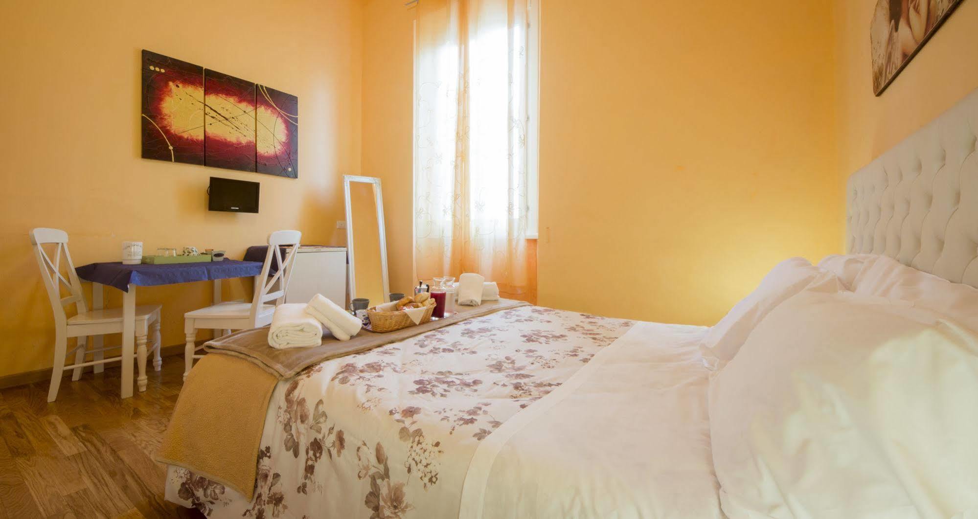 フィレンツェ リドルフィ ゲスト ハウス Bed & Breakfast エクステリア 写真