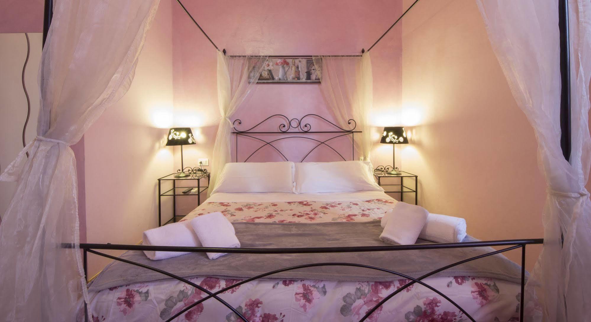 フィレンツェ リドルフィ ゲスト ハウス Bed & Breakfast エクステリア 写真